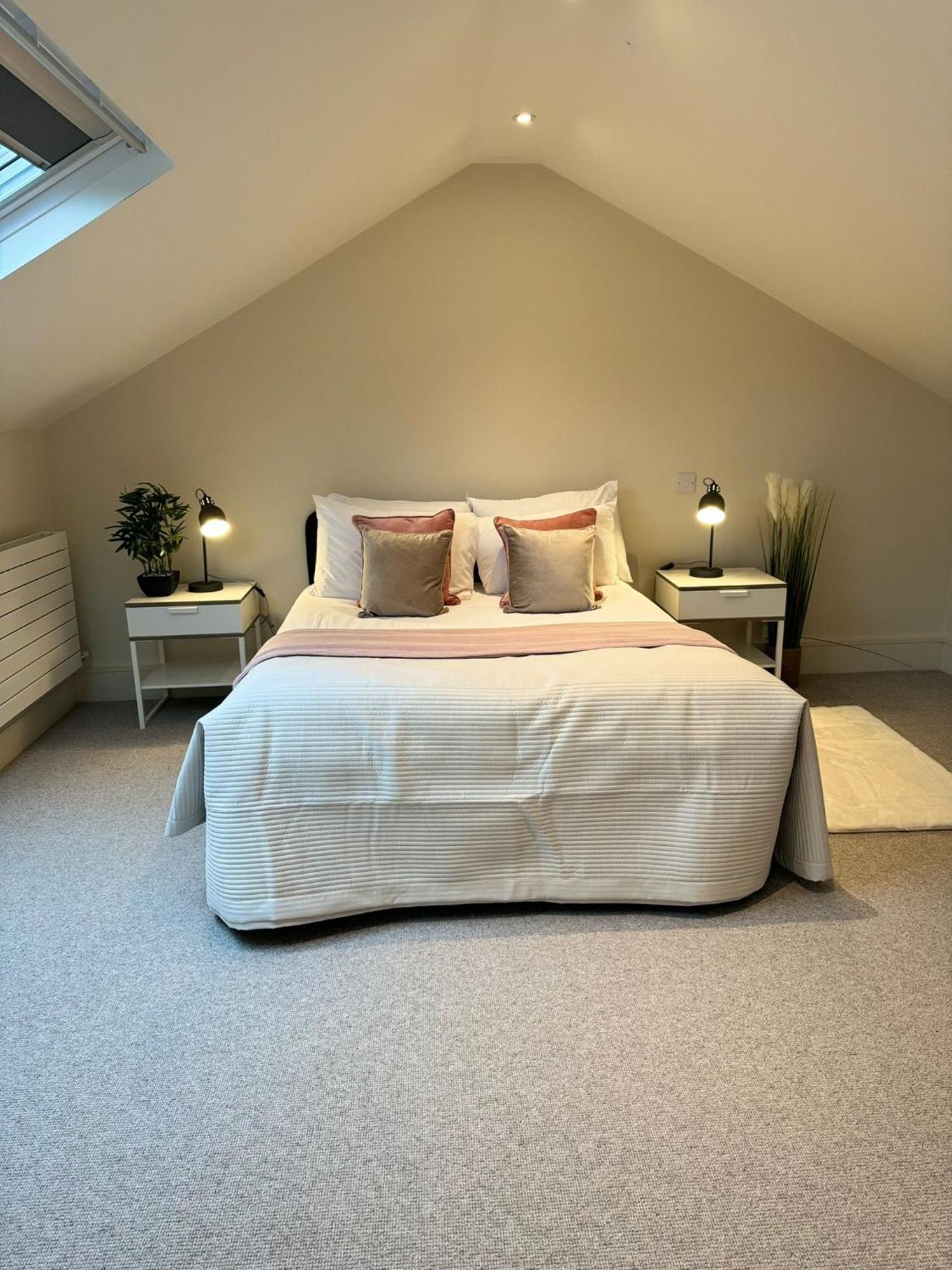 Apartmán Osbourne House Pink 2 Bed, 2 And Half Bath Birmingham Exteriér fotografie