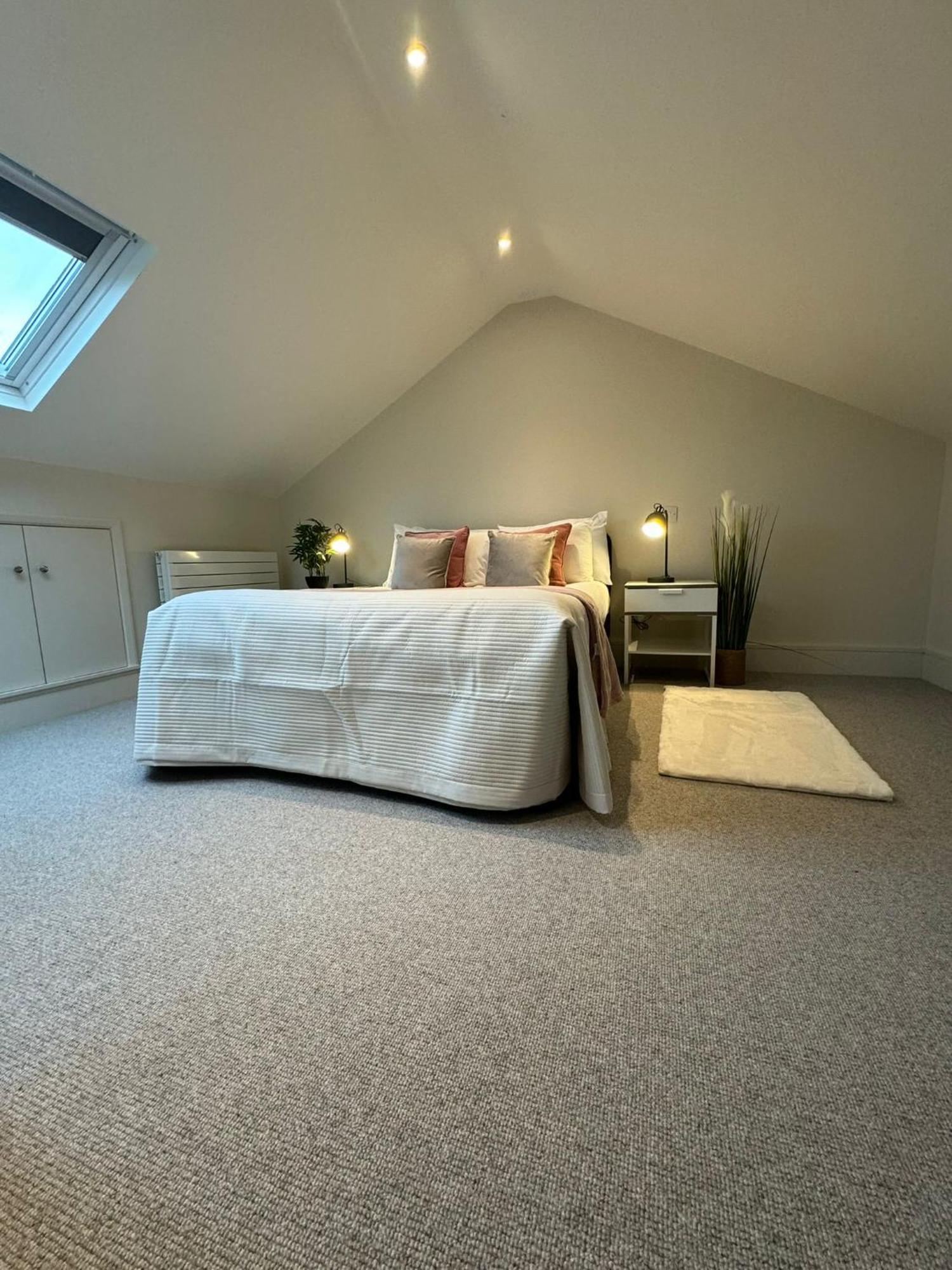 Apartmán Osbourne House Pink 2 Bed, 2 And Half Bath Birmingham Exteriér fotografie