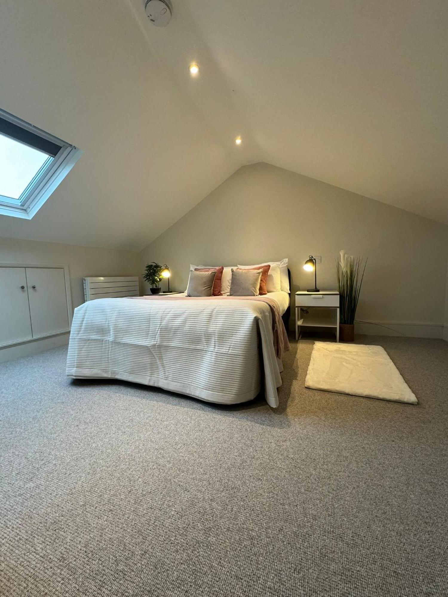 Apartmán Osbourne House Pink 2 Bed, 2 And Half Bath Birmingham Exteriér fotografie