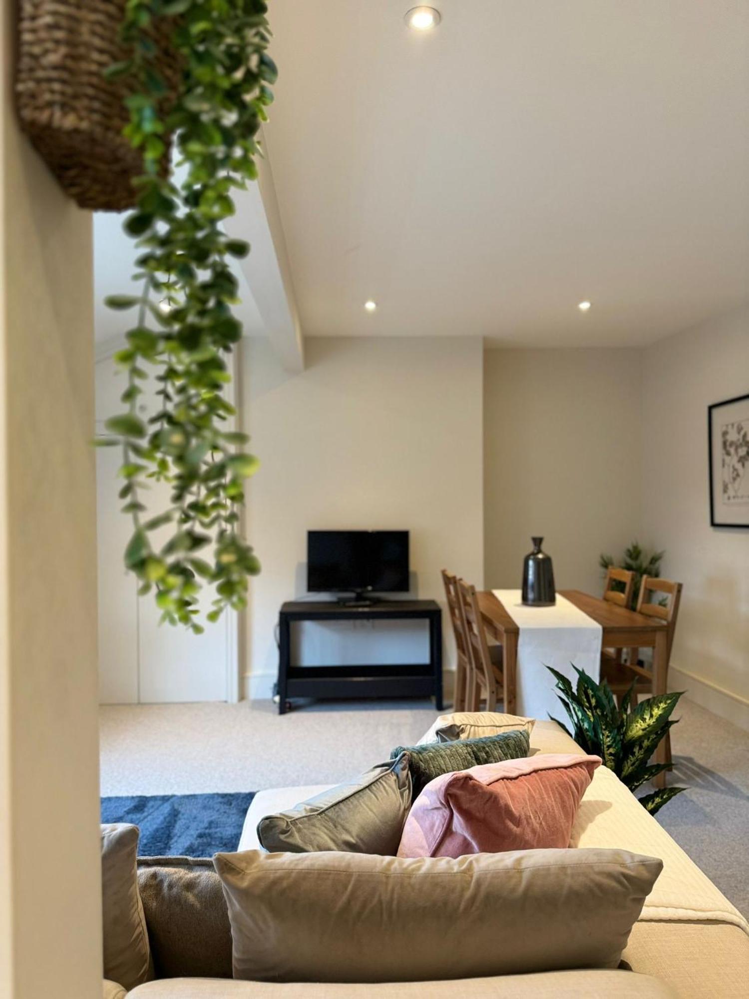 Apartmán Osbourne House Pink 2 Bed, 2 And Half Bath Birmingham Exteriér fotografie