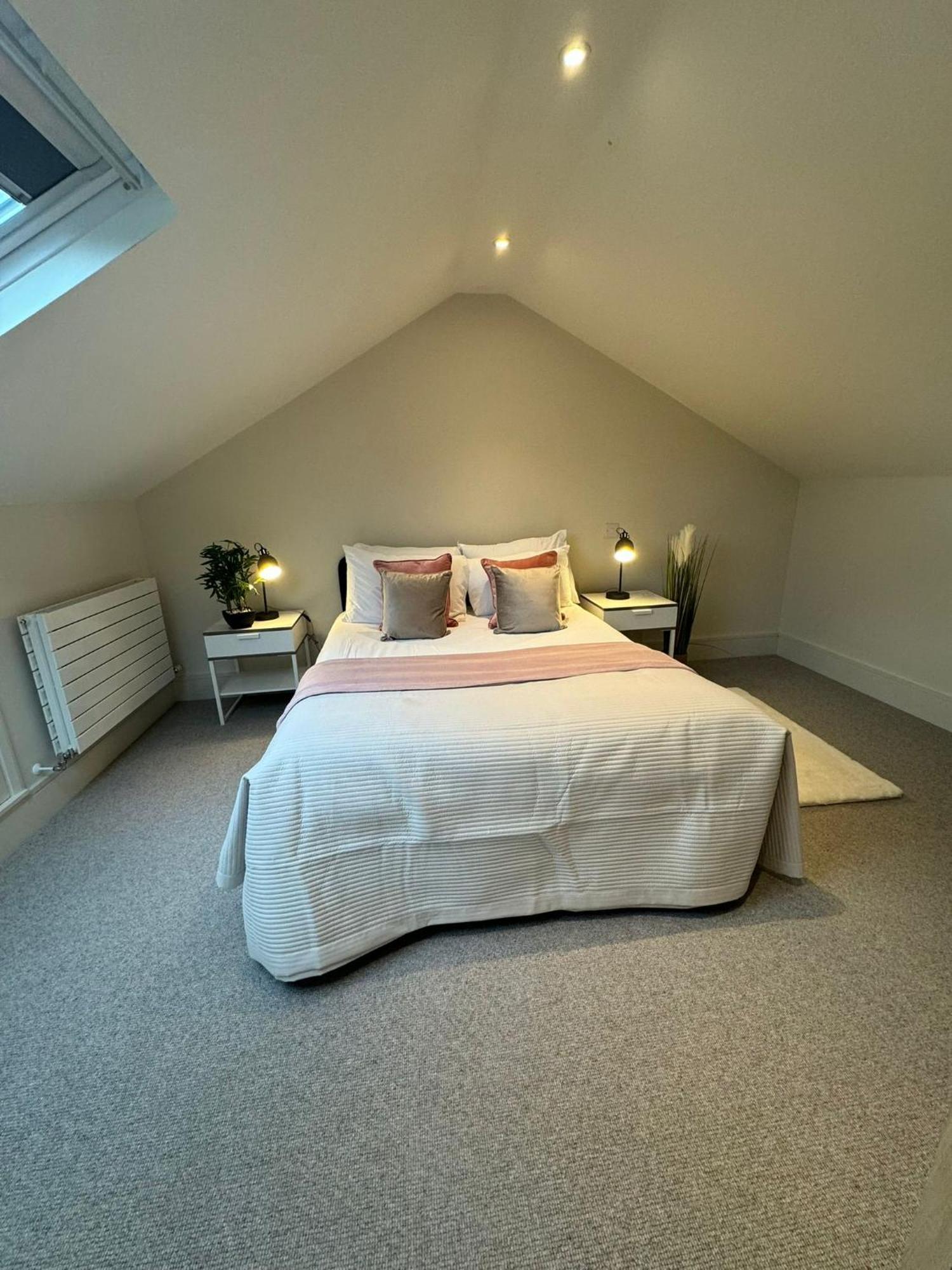 Apartmán Osbourne House Pink 2 Bed, 2 And Half Bath Birmingham Exteriér fotografie