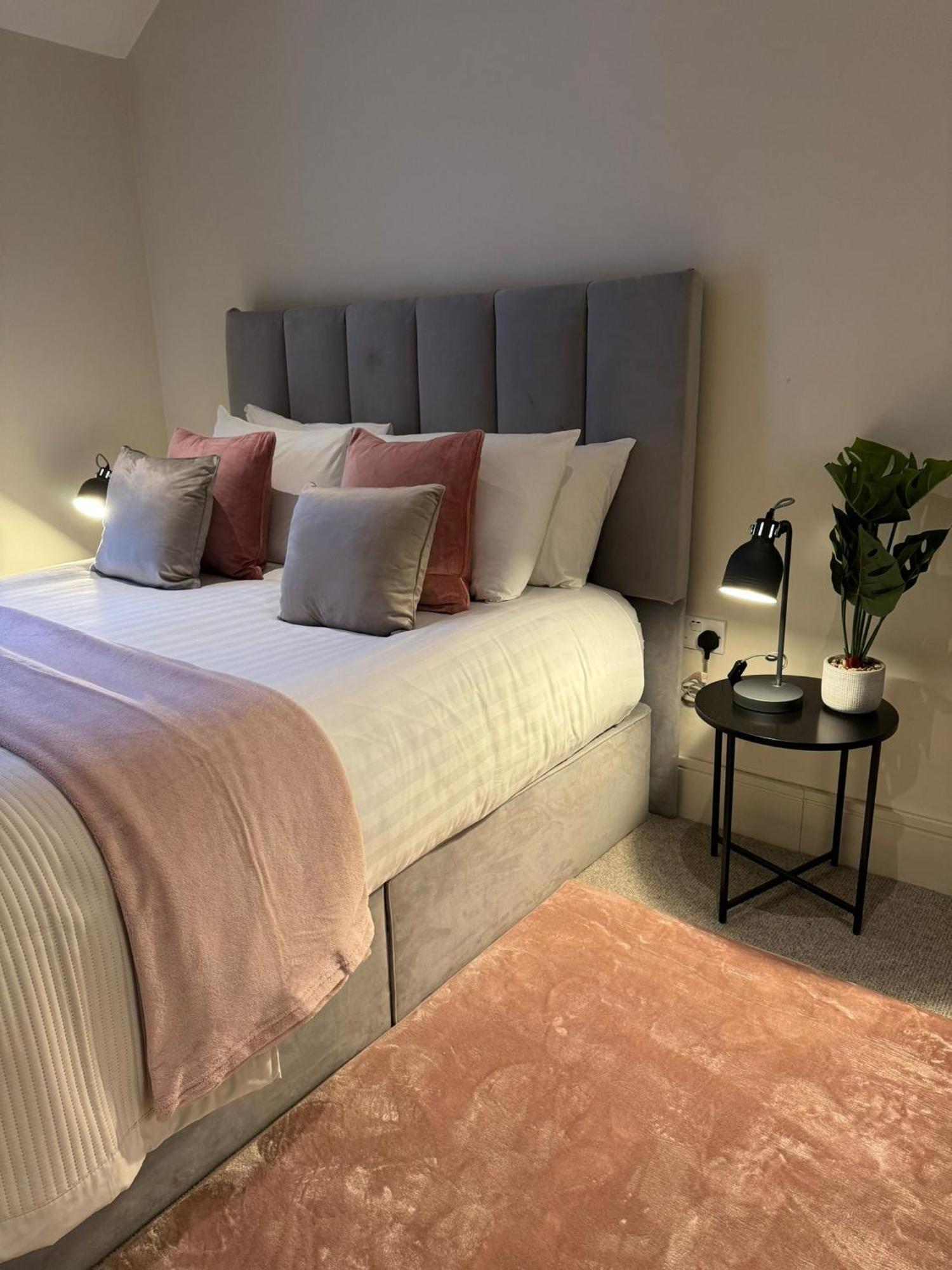 Apartmán Osbourne House Pink 2 Bed, 2 And Half Bath Birmingham Exteriér fotografie