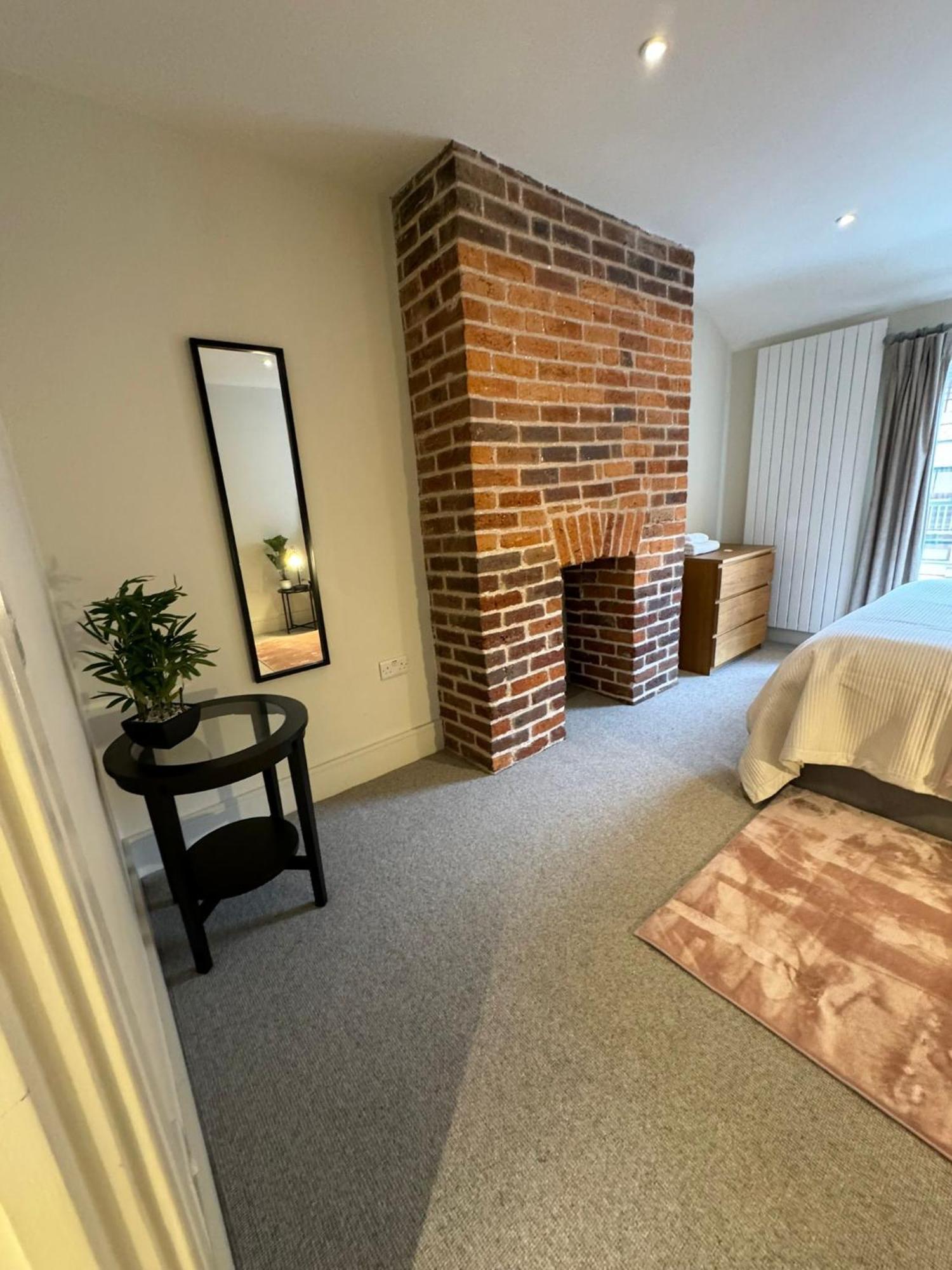 Apartmán Osbourne House Pink 2 Bed, 2 And Half Bath Birmingham Exteriér fotografie